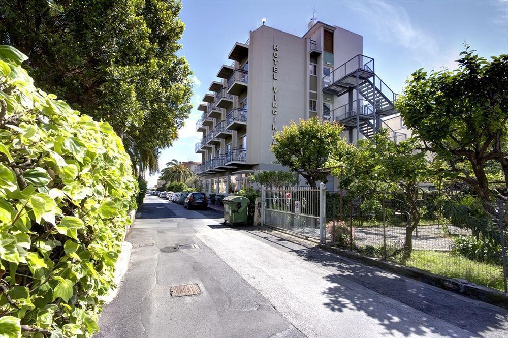 Hotel Virginia Diano Marina Extérieur photo