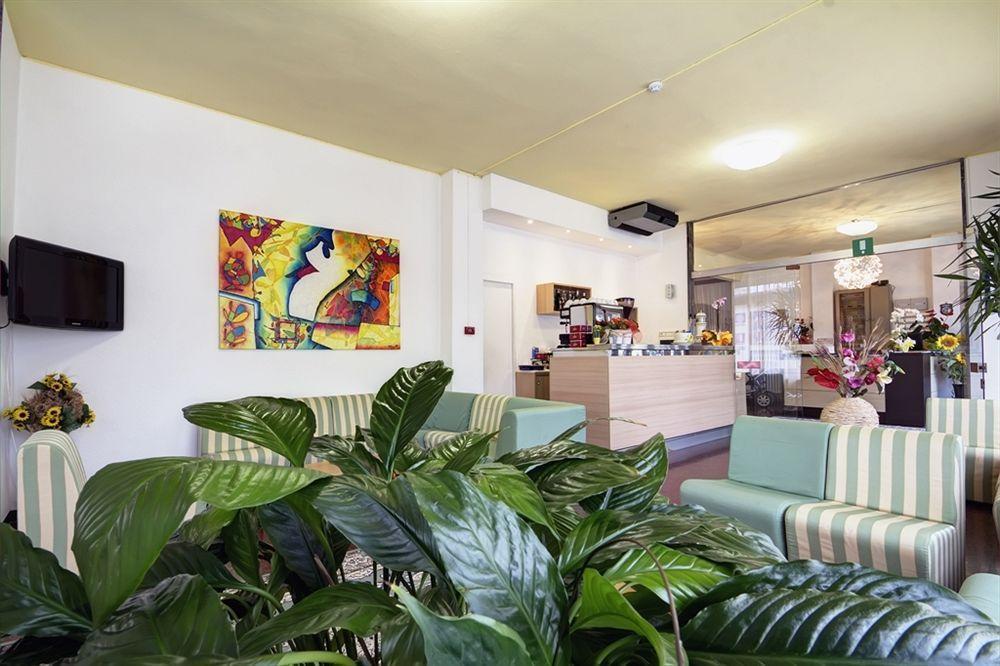 Hotel Virginia Diano Marina Extérieur photo