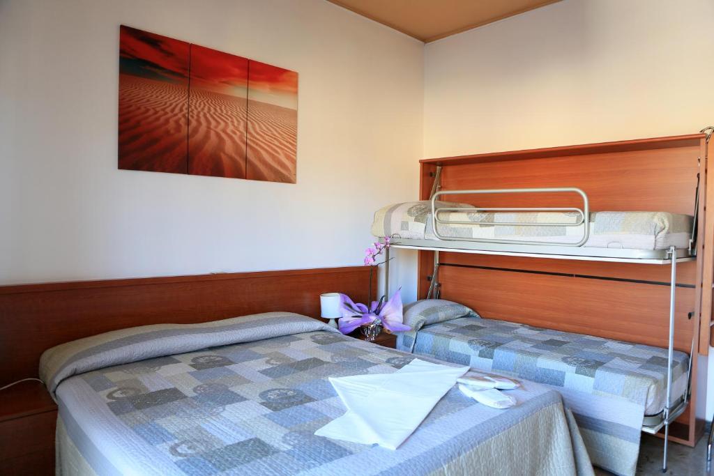 Hotel Virginia Diano Marina Extérieur photo